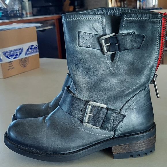 Freebird Chain - Picture 3 of 3